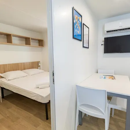 Small Camp Kr Vip Full Service مكان تخييم *