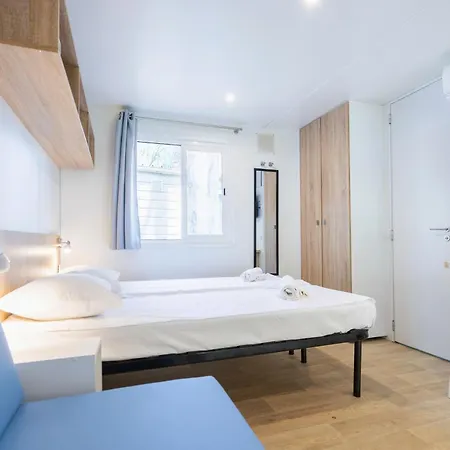 Small Camp Kr Vip Full Service مكان تخييم بايا دوميزيا