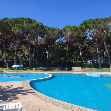Small Camp Kr Vip Full Service * Baia Domizia
