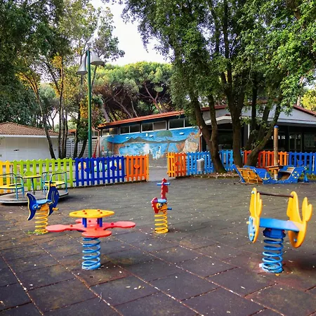 Small Camp Kr Vip Full Service مكان تخييم بايا دوميزيا
