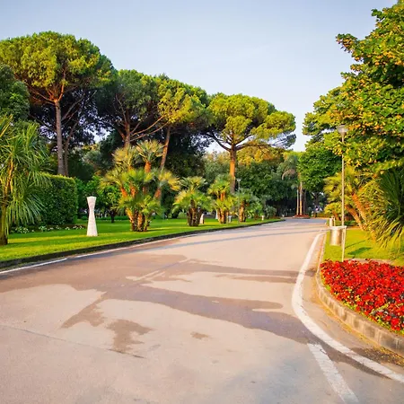 مكان تخييم Small Camp Kr Vip Full Service بايا دوميزيا